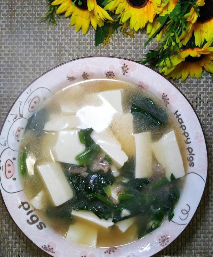 怎样做美味的菠菜豆腐肉末汤？