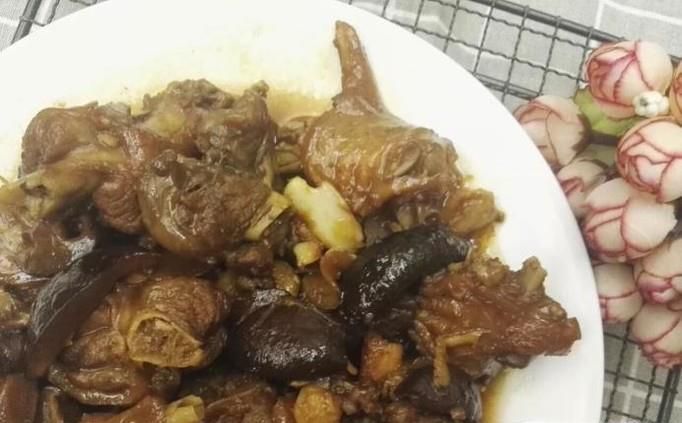 如何做出美味的啤酒鸭