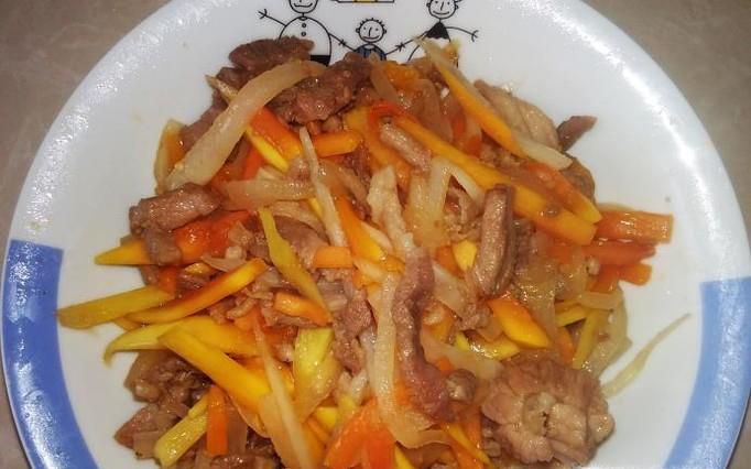 萝卜木瓜炒肉丝的做法