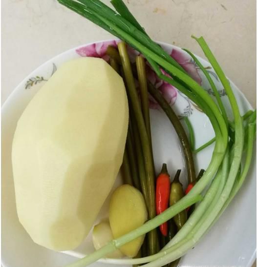 土豆丝酸菜汤