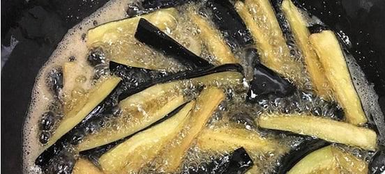 茄子怎么炒才能保持原色