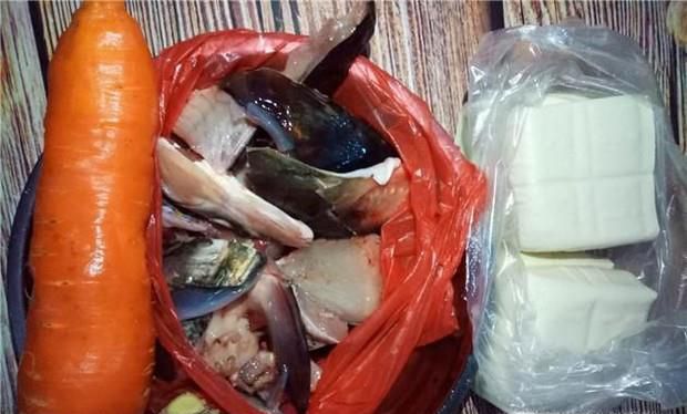 萝卜豆腐炖鱼头汤的做法