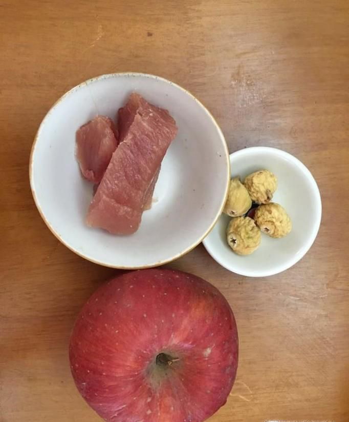 教你做清心润肺的无花果苹果瘦肉汤