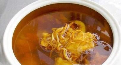 如何炖制营养美味的虫草花排骨汤？