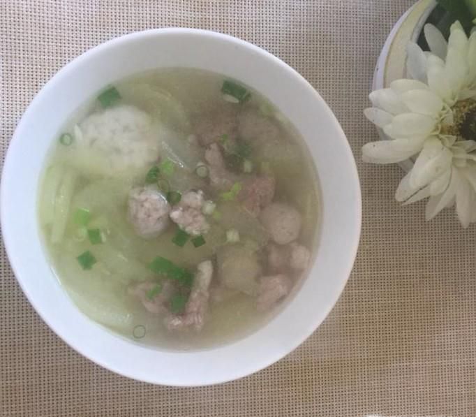 黄瓜丸子瘦肉汤如何做好喝？