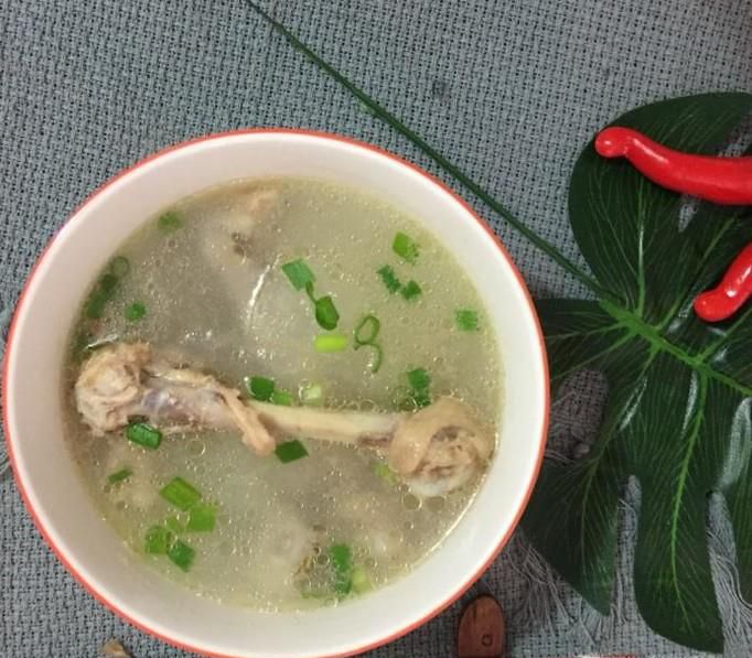 如何做鸡腿骨冬瓜汤？