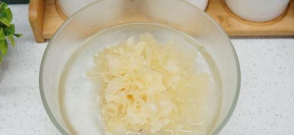 银耳怎么做可以出胶