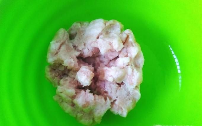 自做的锅巴花样饺子