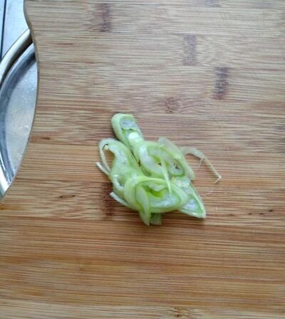 如何制作菠菜皮饺子