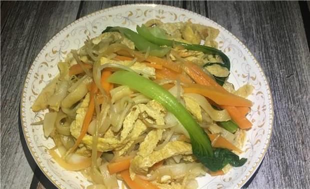 怎样炒河粉好吃呢？