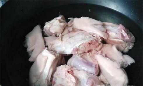 怎么炖猪脚才好吃
