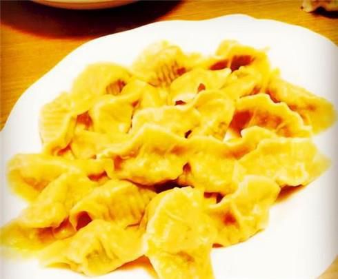 胡萝卜鸡蛋水饺