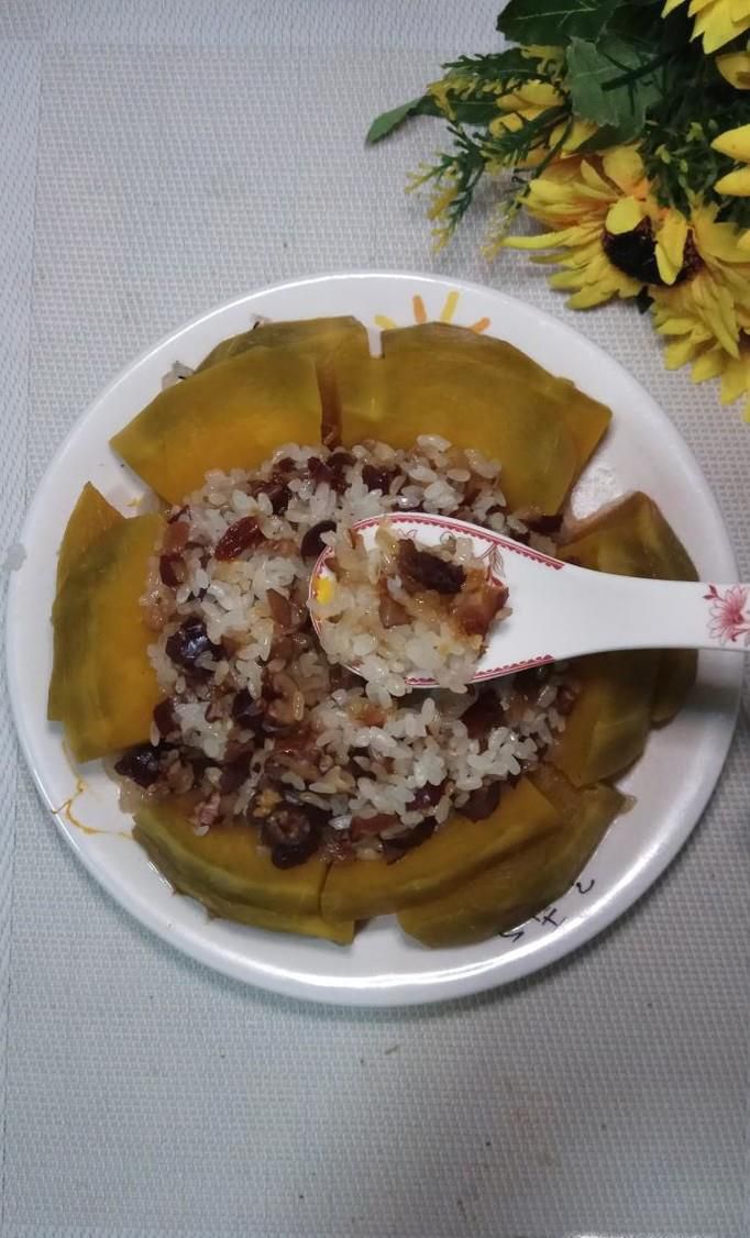 怎样做美味的南瓜糯米甜枣饭？