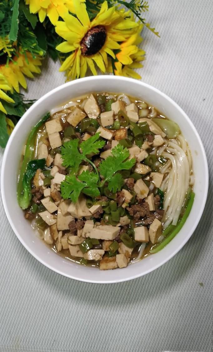 怎样做美味的豆腐牛肉炸酱面？