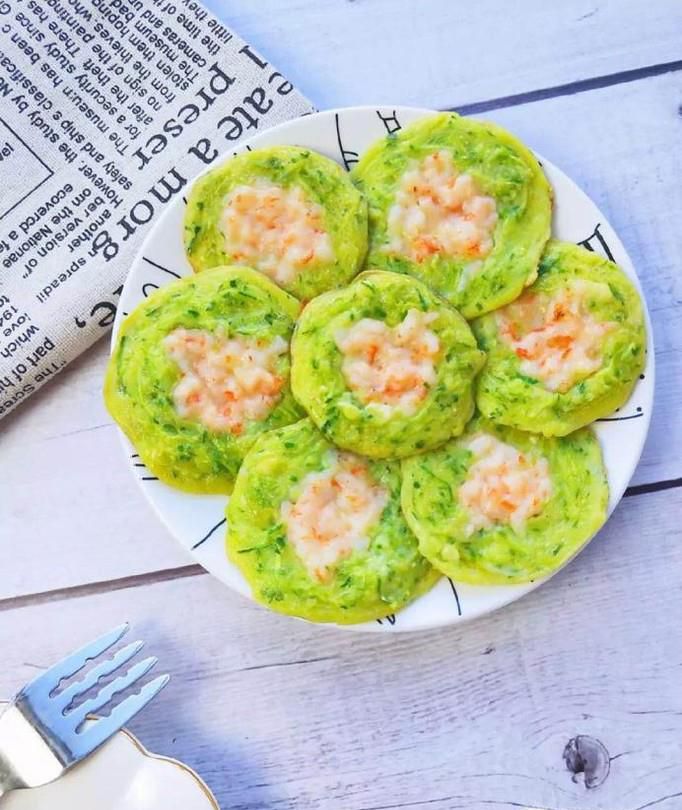如何做虾酿黄瓜饼？