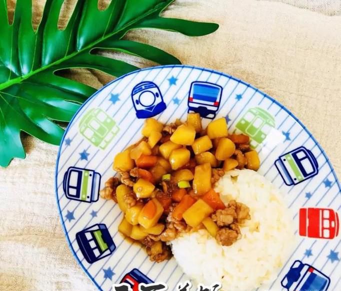 如何做三丁盖饭？