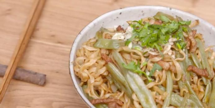 豆角焖面的制作方法