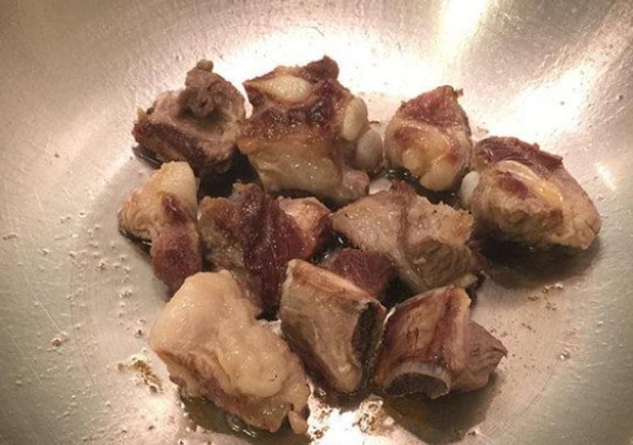 家常酸甜排骨的作法