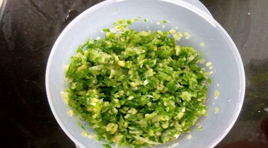 韭菜馅饺子放葱姜蒜吗