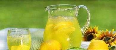 如何做蜂蜜柠檬水