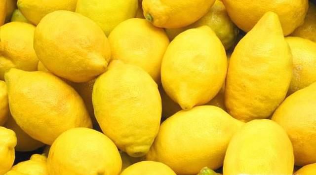 柠檬百香果饮料