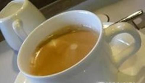 如何用速溶咖啡在家做冰咖啡？