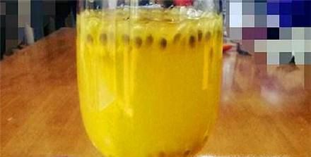 如何用百香果泡蜂蜜水喝