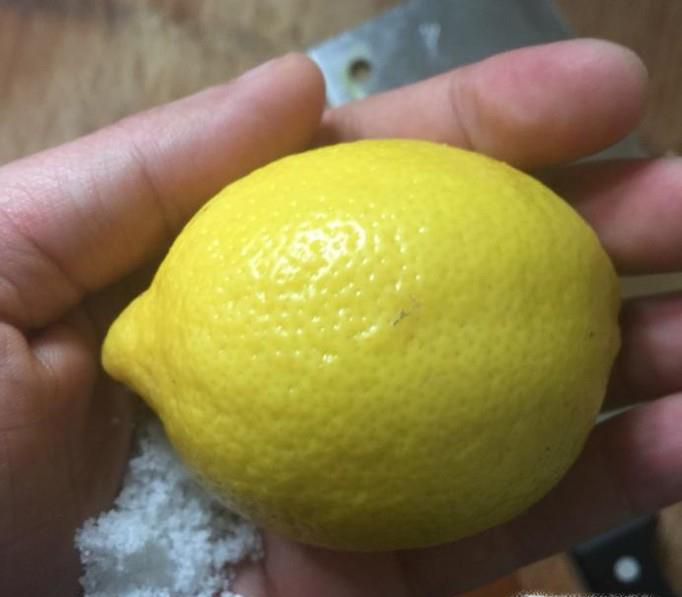 新鲜柠檬怎么泡水喝