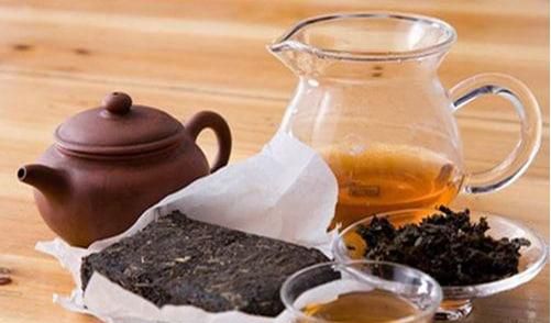 胆固醇高喝黑茶有好处