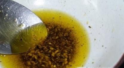 如何制作花椒油？