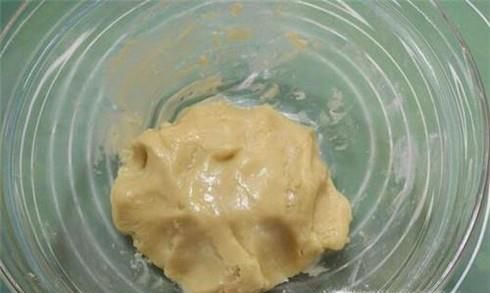 传统自制广式月饼