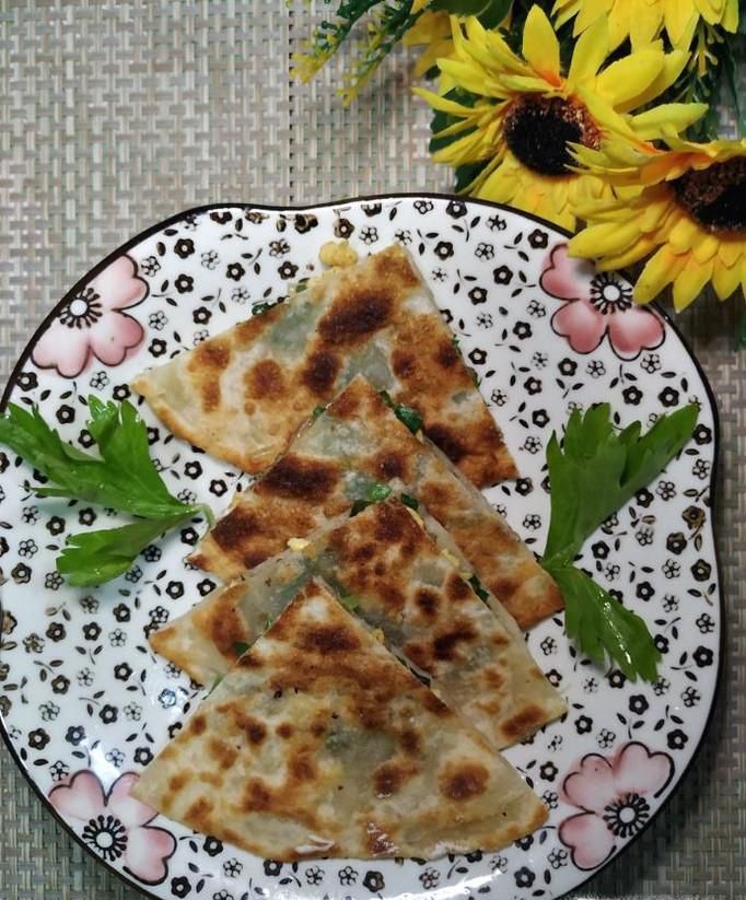 怎样做美味的韭菜鸡蛋粉条饼？