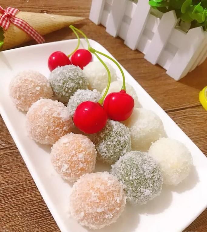 如何做芝士糯米椰蓉球？