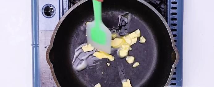如何制作牛轧饼干？