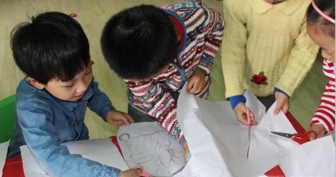 手工制作皮影壁：折纸剪纸