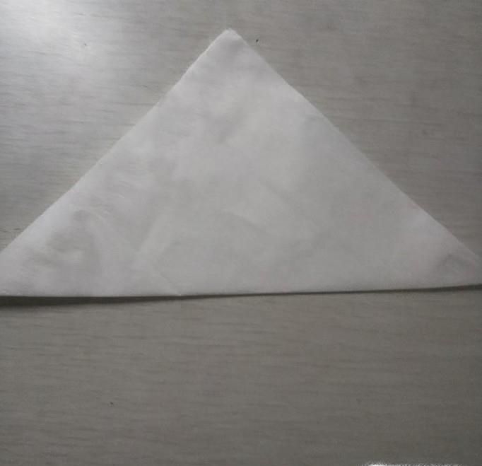 如何用手帕叠可爱的小兔子？
