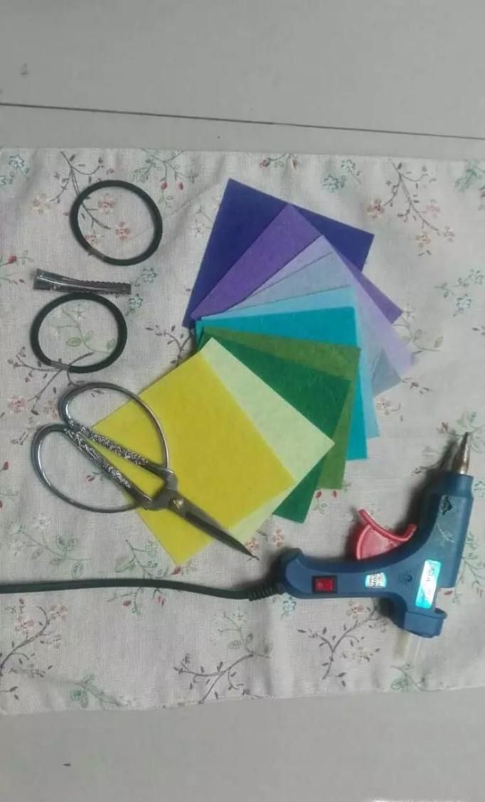 怎样diy“兔儿”头绳