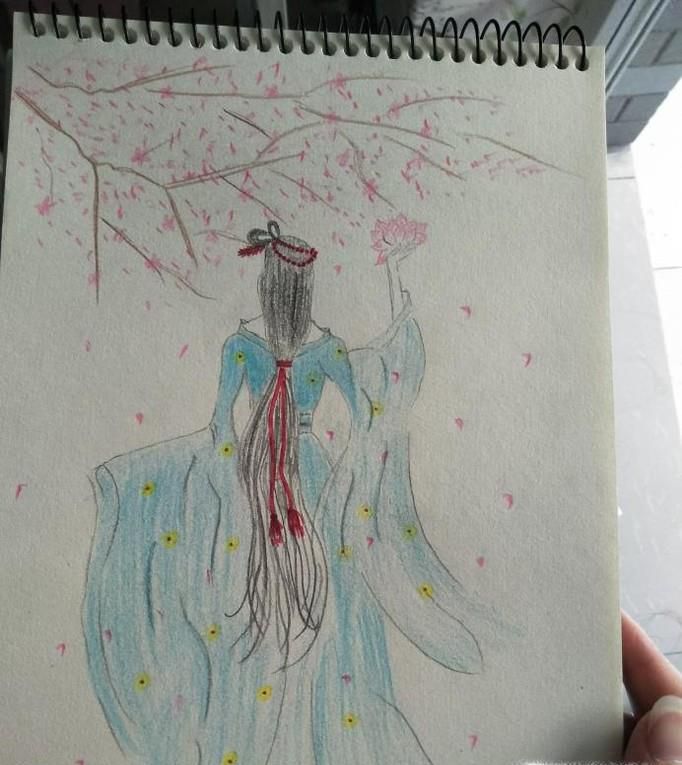 如何画古典美人背影