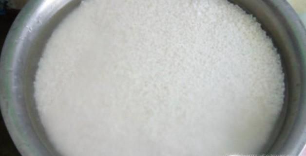 糯米粽子的包法