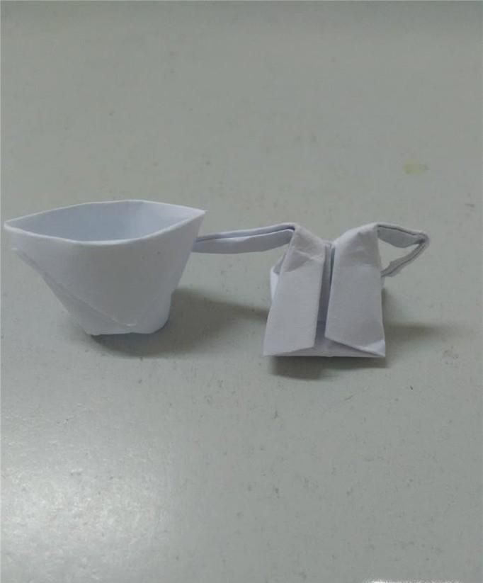 手工折纸:水壶和水杯