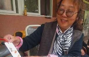 如何制作鲜花书签?