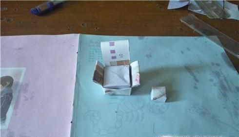 如何折一套小桌椅?