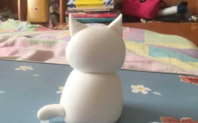 如何用超轻粘土创造一个幼儿园级别的粘土小猫?