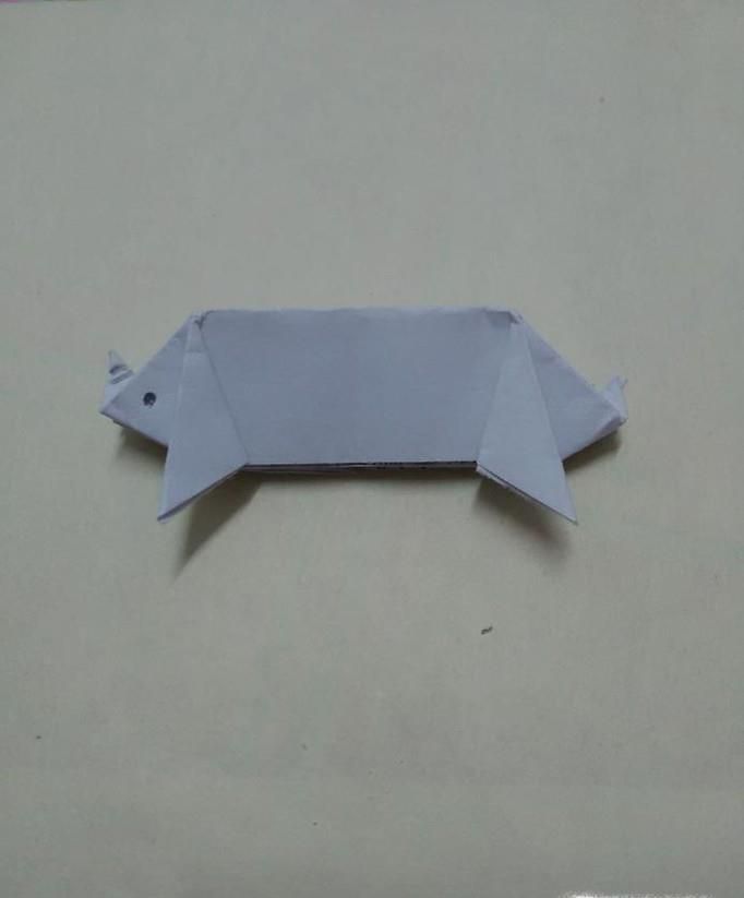 好玩的简单折纸:猪猪的折法