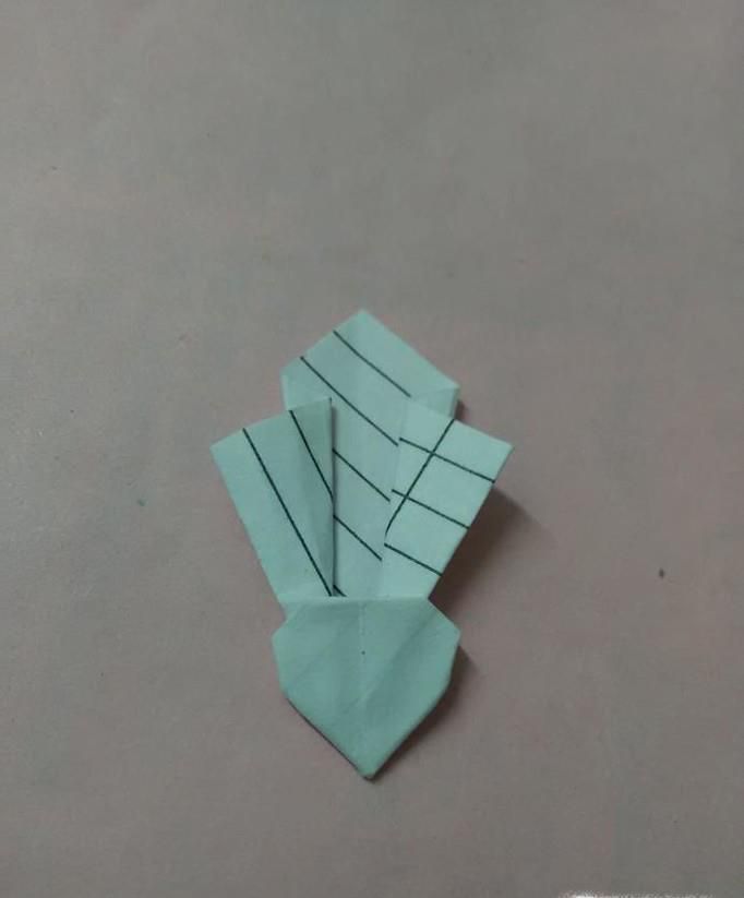 儿童节手工折纸小萝卜的折法