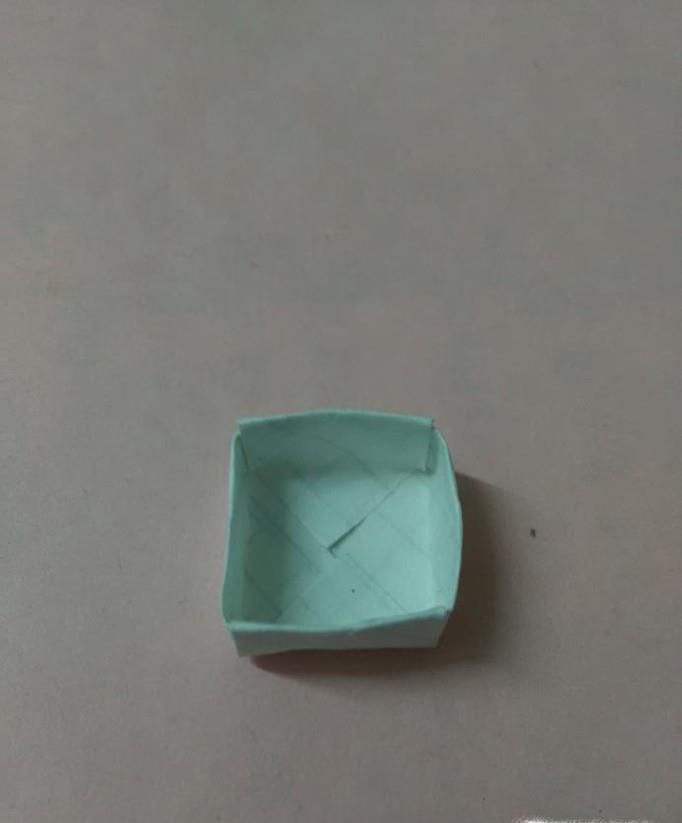 正方形盒子的折法
