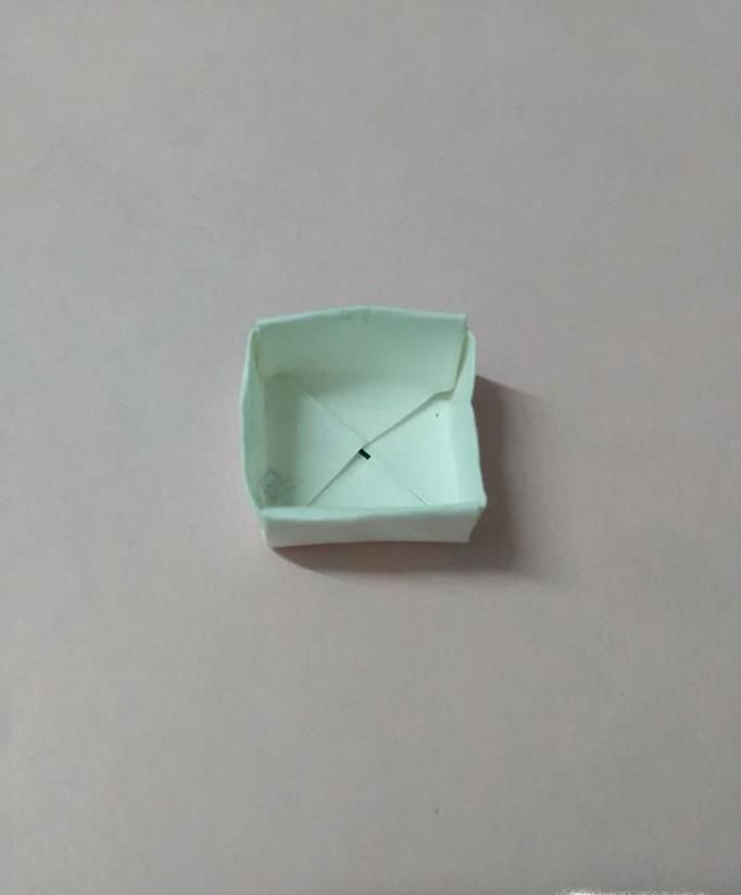方形纸盒折法图解