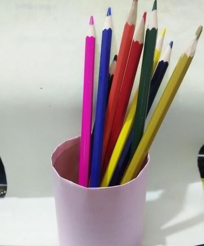 怎样用纯净水瓶制作笔筒