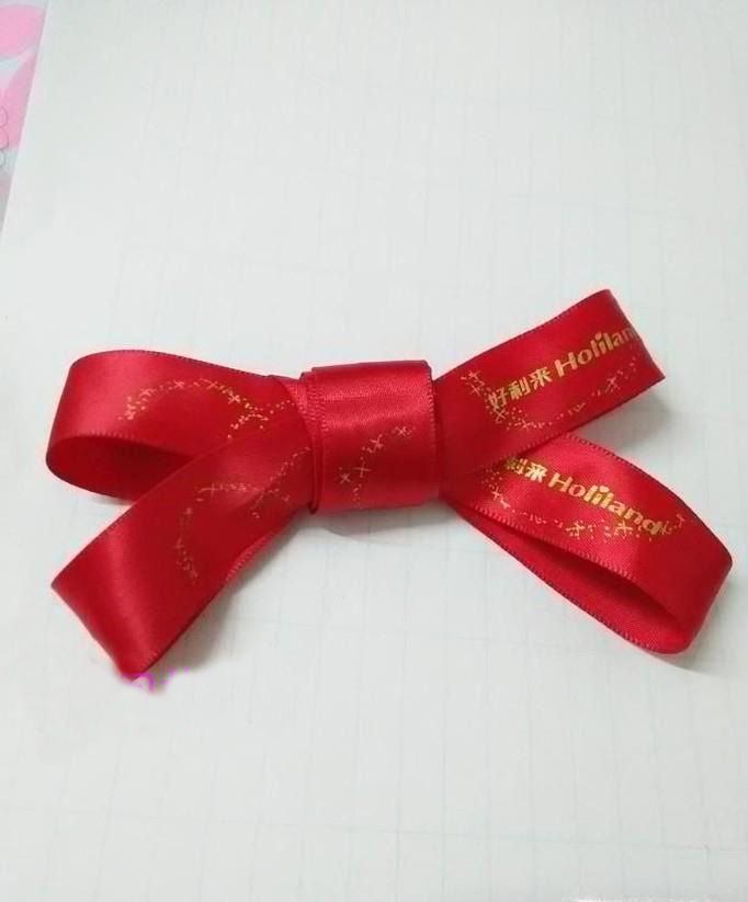 如何用彩带做蝴蝶型花结