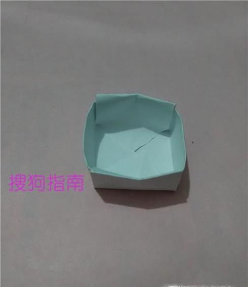 正方形纸盒怎么折